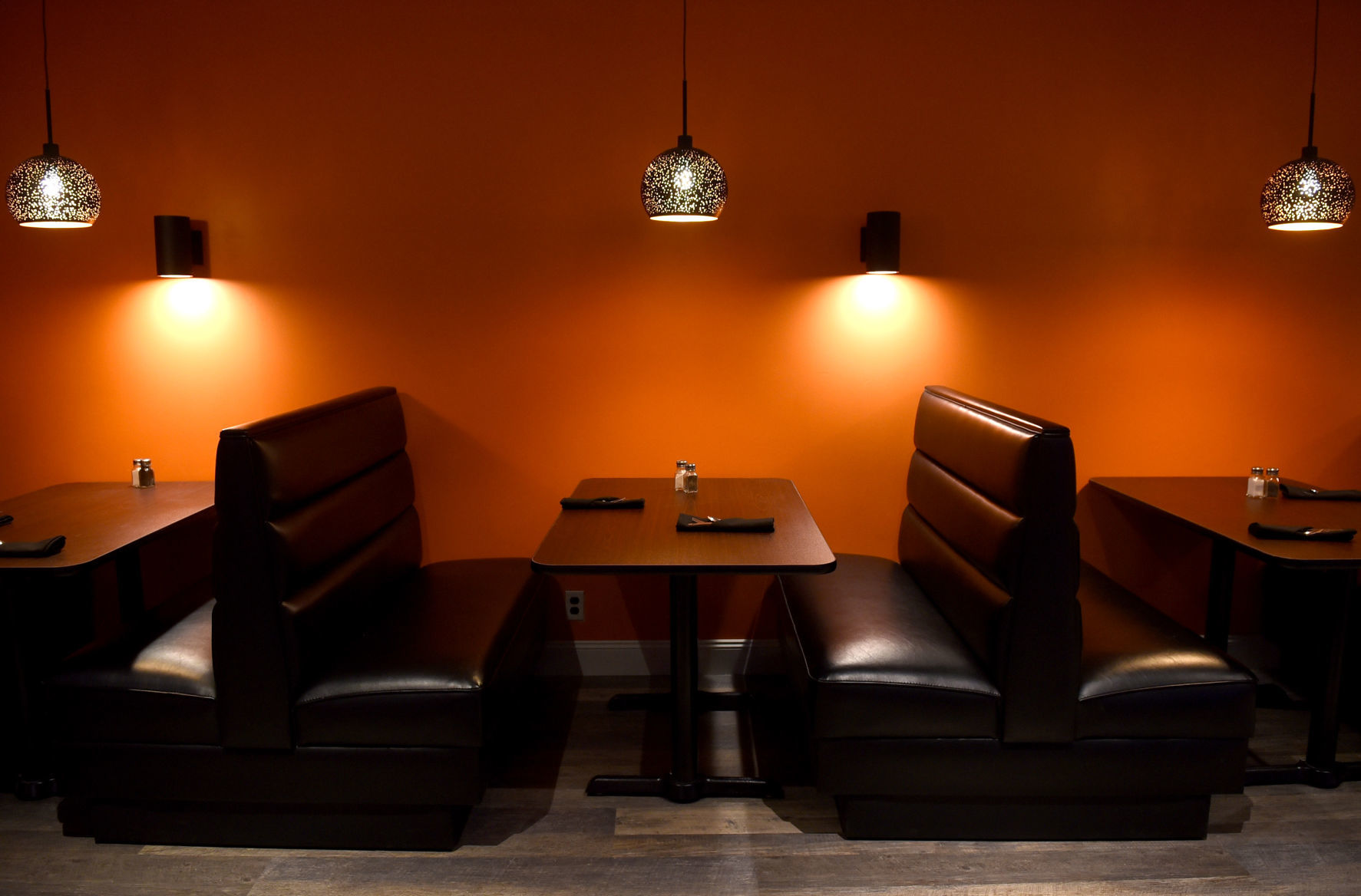 Lavish Lounge 4